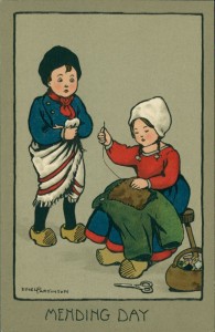 Alte Ansichtskarte Ethel Parkinson, Mending Day, Mädchen beim Nähen