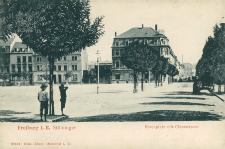 Alte Ansichtskarte Freiburg im Breisgau-Stühlinger, Kirchplatz mit Clarastrasse