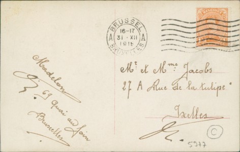 Adressseite der Ansichtskarte Dame mit großem Hut und Schal, 