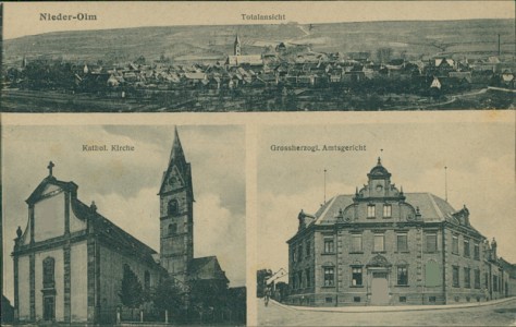 Alte Ansichtskarte Nieder-Olm, Totalansicht, Kathol. Kirche, Grossherzogl. Amtsgericht